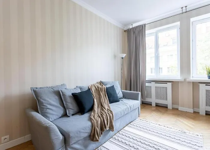 Urban Chic - 10 People - Center -nowy Swiat Varsavia