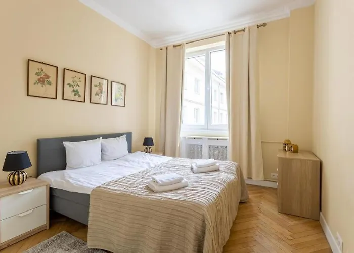 Urban Chic - 10 People - Center -nowy Swiat