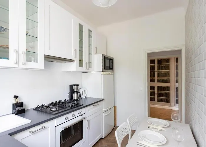 Urban Chic - 10 People - Center -nowy Swiat