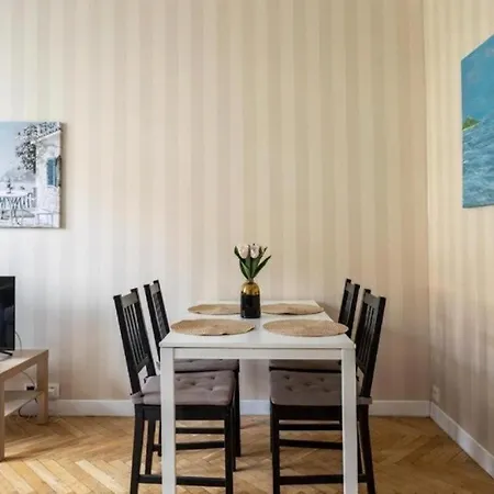 Golden Apartments - 10 People - City Center -Nowy Swiat *